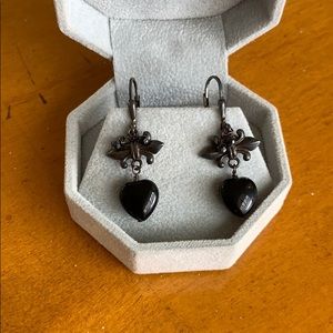 Dangley heart earrings